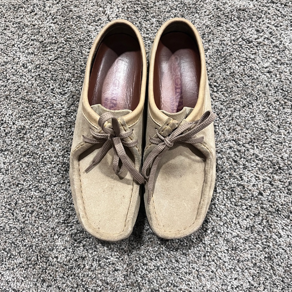 Clarks original wallabees